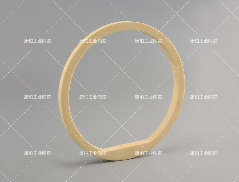 氧化鋁陶瓷容易碎裂嗎？如何提升其抗沖擊性能？